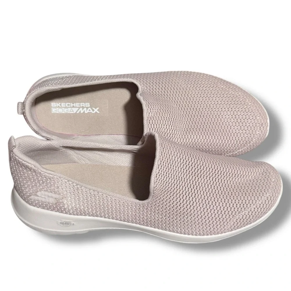 Skechers Mens GOwalk Max Textile Upper Slip On Walking Shoes Sz 12 Taupe